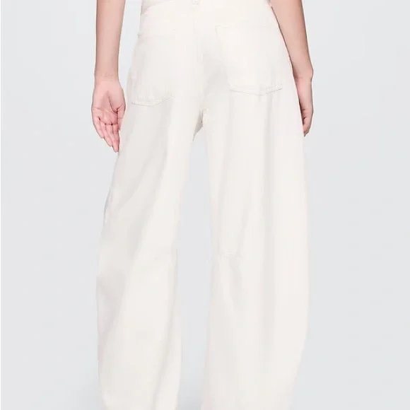 GAP High Waist Hourseshoe Soft White Jeans - Picture 6 of 6